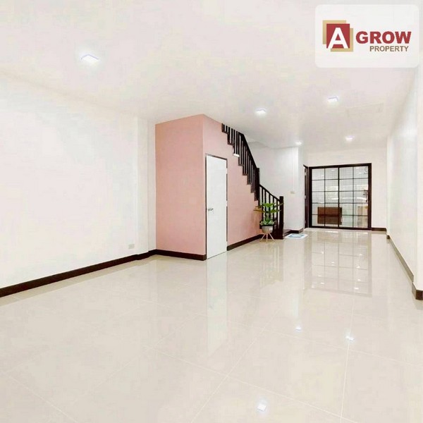 หมู่บ้านปิยวรารมย์ เฟส 3 ซอยบ้านกล้วย-ไทรน้อย ตกแต่งใหม่ พร้อมเข้าอยู่ได้เลยค่ะ