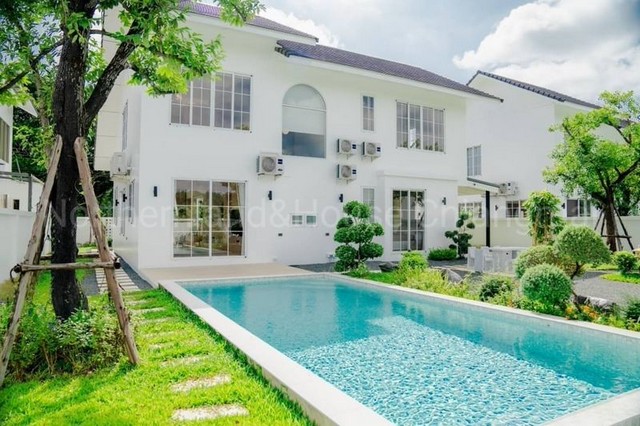 พูลวิลล่าสวยสร้างใหม่ 2 ชั้น สไตล์ญี่ปุ่น สันผักหวาน หางดง 