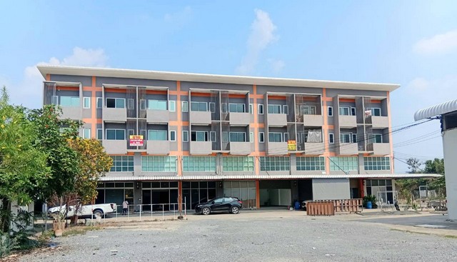 ขายอาคารพาณิชย์ 3 ชั้น 6 คูหา ถนนลำลูกกาคลอง 2 ตำบลคูคต อำเภอลำลูกกา จังหวัดปทุมธานี