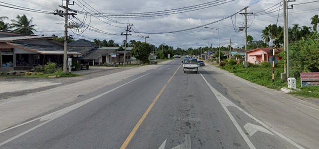 พื้นที่ดิน ที่ดิน ท่าศาลา จ.นครศรีธรรมราช  13387500 บาท. ใกล้ 1) ชายทะเลท่าศาลา 2.5 กม. 2) มหาวิทยาลัยวลัยลักษณ์ 7 กม. 3) ท่าอากาศยานนานาชาตินครศรีธรรมราช 16 กม. ทำเลดีๆ