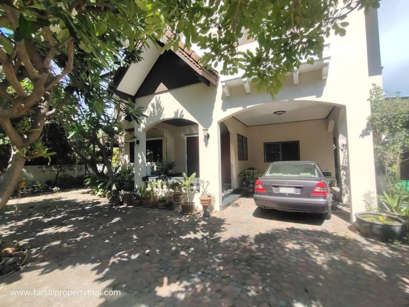 ขายบ้านเดี่ยว 2ชั้นเนื้อที่ 93 ตร.ว พื้นที่ใช้สอย 250 ตร.ม 3ห้องนอน 3ห้องน้ำ ถนน บางนาตราด ซอยตรงข้ามเซ็นทรัลบางนา ราคาขาย 15 ล้านบาท