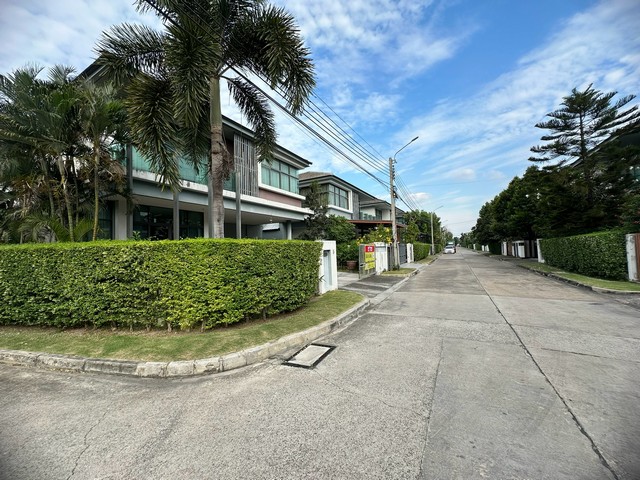 ขายบ้านเดี่ยว  64.60 ตร.วา.  มบ.เศรษฐสิริ ศรีนครินทร์-พระราม 9   กรุงเทพ-กรีฑา ซ.7  ZY237