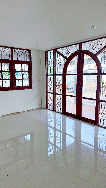 4-5นอน MRT บางกะปิ 350 ม. คฤหาสน์ ให้เช่า 2 ชั้น ลาดพร้าว 107-111 เดอะมอลล์ บางกะปิ 800 ม.   รีโนเวทใหม่ 105ตร.วา. 335ตร.ม 3น้ำ