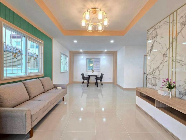 ขาย บ้านเดี่ยวแต่งสวย คุณาภัทร5  บ้านกล้วย-ไทรน้อย  53ตรว.   ราคา 3.69 ลบ.