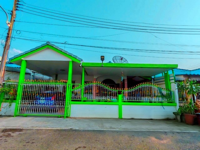 ขายบ้านเดี่ยวชั้นเดียวดอนหัวฬ่อชลบุรี หมู่บ้านสุขใจวิลล่า 1 บนเนื้อที่  35  ตรว 2นอน  1  ห้องน้ำ