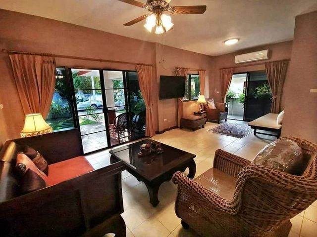 อำเภอแม่ริม​ ให้เช่า 25,000 บาท/เดือน เฟอร์นิเจอร์ครบ บ้านสวย กว้างขวาง บรรยากาศดี ร่มรื่น #ใกล้โรงเรียนนานาชาติเปรม