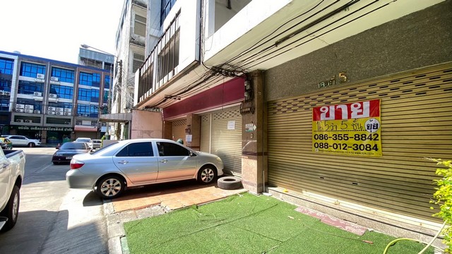 ขายอาคารพานิชย์ 5 ชั้น 16.5 ตารางวา  ซอย แจ้งวัฒนะ4 แยก9   บางเขน  กรุงเทพมหานคร