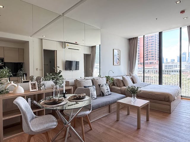 Park 24 Safe quiet convenient 4th floor BTS Phrom Phong