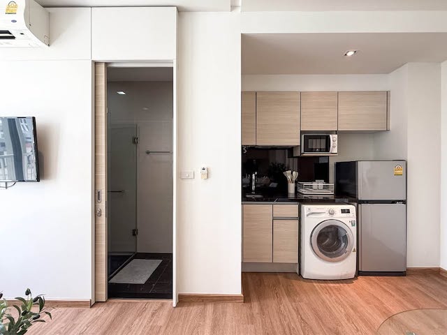 Park 24 Safe quiet convenient 4th floor BTS Phrom Phong