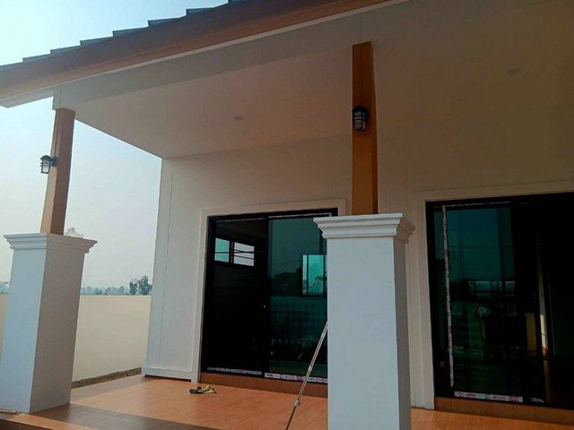 บ้านสร้างใหม่ สไตล์มินิมอลมูจิ วิวพระธาตุดอยสะเก็ด