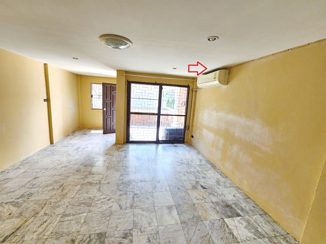 แยกรัชดา-ห้วยขวาง MRT สุทธิสาร 899ม.ซ.อินทามระ 31-39 ให้เช่าทาวน์เฮ้าส์ 3.5 ชั้น 26ตร.วา.316 ตร.ม