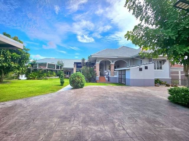 โซนหางดง #บ้านสวนร่มรื่น ขาย 7.5 ล้าน เนื้อที่ 1-0-200 ตรว. พร้อมบ่อปลาขนาดใหญ่ #เฟอร์นิเจอร์ครบ พร้อมเข้าอยู่ #เหมาะสำหรับทำบ้านพักตากอากาศ