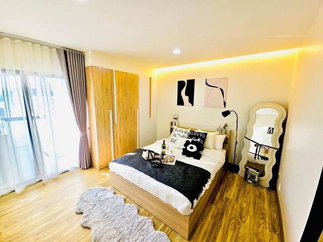 คุ้มมาก!! ขายเพียง 1.39 ล.38 ตรม. SR Complex ห้องใหญ่ #รีโนเวทใหม่ สไตล์ #Minimal ห้องสวยพร้อมอยู่ #ซื้ออยู่เองหรือลงทุนปล่อยเช่าได้