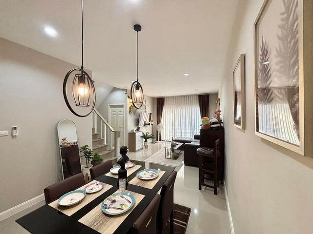 บ้านสวยให้เช่า 23,000 บาท/เดือน #กาญจน์กนกวิลล์22 #สารภี 4 นอน 3 น้ำ บ้าน 2 ชั้น #เฟอร์นิเจอร์ครบครัน มีพื้นที่รอบบ้าน เดินทางสะดวก