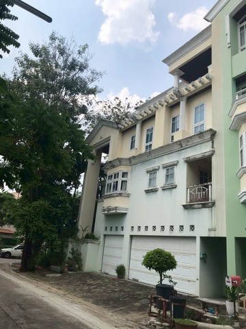 ขายทาวน์โฮม หมู่บ้านการ์เด้น ซิตี้ ลากูน งามวงศ์วาน - ประชาชื่น กรุงเทพ