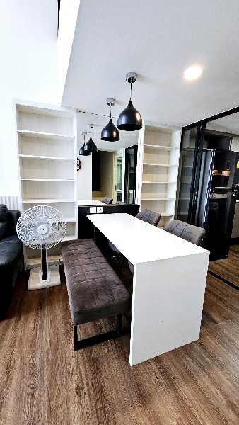 For Sale :: ขายห้อง Duplex ใกล้ BTS 2 สาย :: Knightsbridge พหลโยธิน อินเตอร์เชนจ์ :: ขายพร้อมผู้เช่า Yield 6%