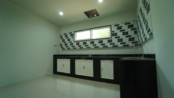 ขายด่วน! ขายบ้านทาวน์เฮ้าส์ 2 ชั้น รีโนเวทใหม่ทั้งหลังพร้อมอยู่