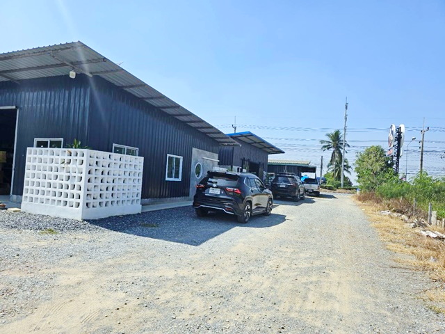 พร้อมโกดัง ศาลายา-บางภาษี ให้เช่าอาคาร พุทธมณฑล ตลาดกิเลน 6.4 กม. ทำเลดี บางใหญ่ 42ตรว.  81 ตรม. ใกล้ ตลาดคลองโยง 4.4 กม. 