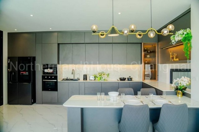 พูลวิลล่าสร้างใหม่ บิ้วอินทั้งหลัง โซนแม่เหียะ