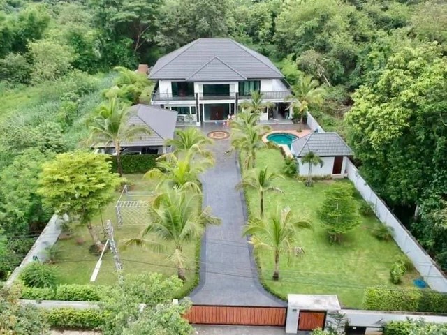 ขายด่วนบ้านหรู พร้อมผู้เช่า หลังม.แม่โจ้ โซนสันทราย