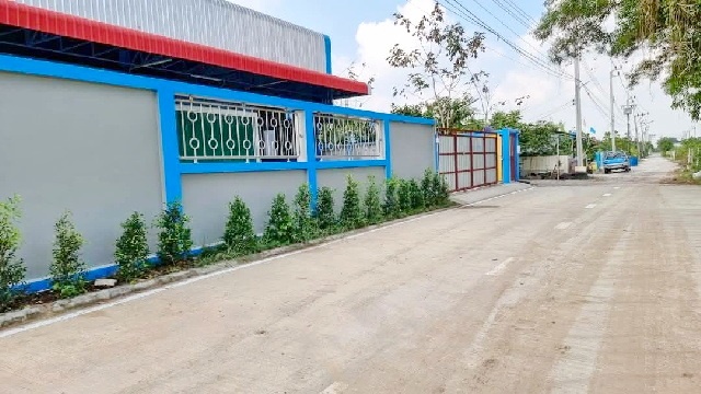 โกดัง2ชั้น ร่มเกล้า 4.6 กม ซ.คุ้มเกล้า 1-13 MRT สุวินทวงศ์ 5.2 กม. ให้เช่า stand alone ออฟฟิศ 2ห้อง 455ตร.ม.112 ตร.วา. 2 น้ำ MRTมีนบุรี 5.6 