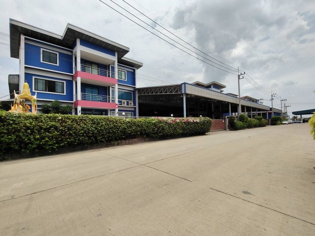 Vายโรงงาน พร้อม ออฟฟิศ 3ชั้น โกดัง คลังสินค้า ที่ดินขนาด 2ไร่ 3งาน 67ตรว. การเดินทางสะดวก รถใหญ่ รถเทรลเลอร์ เข้า-ออก ได้ จ.สมุทรสาคร