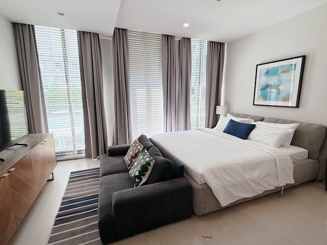 Noble Ploenchit Clean quiet private 3rd floor BTS Ploenchit