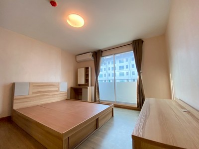 ขาย คอนโดพลัม พหลโยธิน 89 ห้องไม่เคยปล่อยเช่า ไม่ติดค่าส่วนกลาง ติดวอลเปเปอร์ ติดม่านแล้วเรียบร้อย ขนาด 22.52 ตร.ม. 