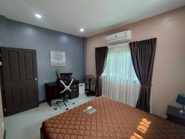 โซนสารภี ขาย 2.85 ล้าน 41.2 ตรว. บ้านเดี่ยวชั้นเดียว พร้อมอยู่ เป็นส่วนตัว ไม่มีบ้านติดด้านหลัง และด้านข้าง เดินทางเข้าเมืองสะดวก