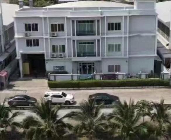 ให้เช่าโรงงาน พร้อมออฟฟิศ 3 ชั้น ถนนพุทธสาคร สายสี่ตัดใหม่ กระทุ่มแบน สมุทรสาคร