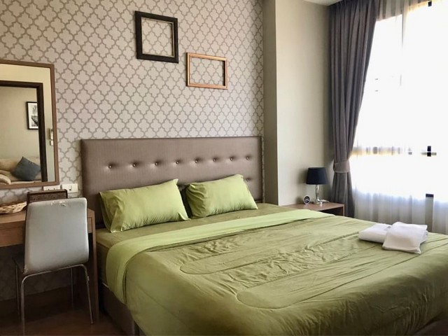 ขายเดอะสกาย คอนโด ราคาถูก ห้องสวย ทำเลดี วิวสระว่ายน้ำ FP-C0327