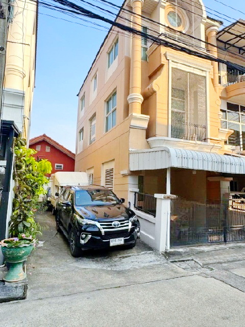 MRT รามอินทรา31 1กม. บิ๊กซี รามอินทรา 10-16 1.7 กม. เปิดซิง! ให้เช่า-ขาย ทาวน์โฮม 3ชั้น 21 ตร.วา.252 ตร.ม.รีโนเวทใหม่ทั้งหลัง 3นอน