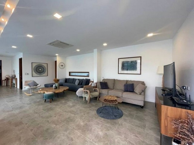 ให้เช่าพูลวิลล่า สไตล์โมเดิร์น ทำเลดีที่สุด สันพระเนตร สันทราย