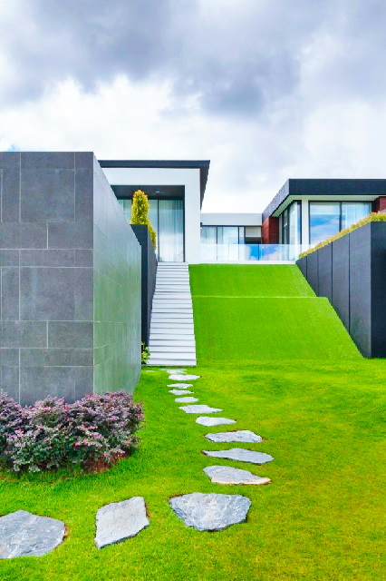 เซนต์สตีเฟ่นส์ เขาใหญ่ 12 กม.มีสระว่ายน้ำ 5 นอน  วัดเขาวง ให้เช่าพลูวิลล่าหรูสไตล์โมเดิร์น 2 ชั้น 7 น้ำ 6 ไร่ รพ.หนองน้ำแดง 3.5 กม.