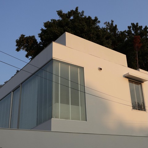 ขายโฮมออฟฟิศ 3 ชั้น มีบรรยากาศสวนส่วนตัวในอาคาร ย่านพัฒนาการ 58 ราคา 39 ล้านบาท