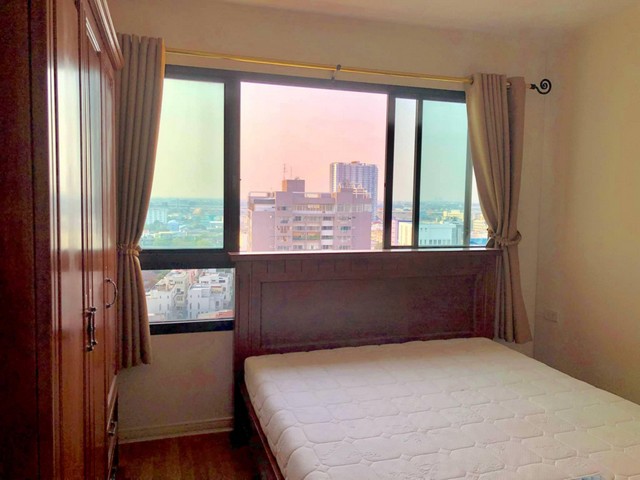 ขาย ลุมพินี เพลส ปิ่นเกล้า 2 ใกล้เซ็นทรัลปิ่นเกล้า พร้อมอยู่ เฟอร์นิเจอร์ครบ 