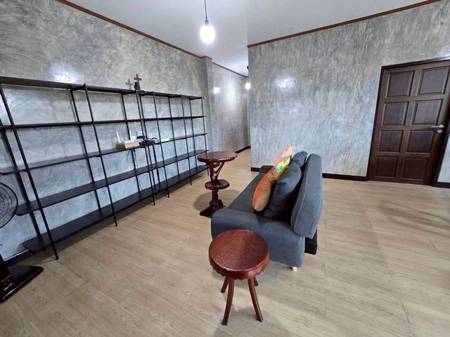 บ้านเช่า #โซนหางดง 22,000 บาท/เดือน ขาย 5.35 ล้าน 90 ตรว. #หมู่บ้านเบญจรงค์ บ้านชั้นเดียว #สไตล์โมเดิร์นลอฟท์ สุดฮิป เหมาะกับพักอาศัย