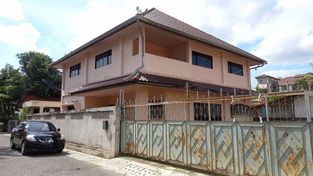 โซนอำเภอเมือง ขาย 4.5 ล.เท่านั้น 96 ตรว. 4 นอน 2 น้ำ บ้าน 2 ชั้น #หนองป่าครั่ง บ้านเนื้อที่กว้างขวาง #รีโนเวทอยู่เองหรือปล่อยเช่าได้