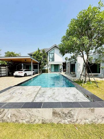 พูลวิลล่าสวย ให้เช่า 99,000 บาท/เดือน 162 ตรว. 5 นอน 6 น้ำ #โซนสันทราย บ้าน 2 ชั้น #สไตล์โมเดิร์น #วิวภูเขาสวย เงียบสงบ เดินทางสะดวก