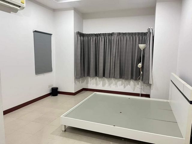 บ้านให้เช่า 20,000 บาท/เดือน เนื้อที่ 132 ตรว. #สารภี #เฟอร์นิเจอร์ครบ เหมาะกับการพักผ่อน เงียบสงบ เป็นส่วนตัว รั้วรอบขอบชิด เข้าอยู่ได้เลย