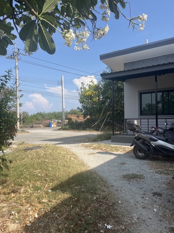 บ้านเดี๋ยว 152 ตรว. ถนนสุขุมวิท ซอยเทศบาล 113 ต. บางปู อ. เมือง จ. สมุทรปราการ