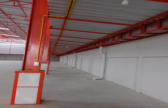 ให้เช่าโกดังพร้อมออฟฟิศ พื้นที่ 1,600 ตรม. ซอยลาดกระบัง 14 ทับ 1 ใกล้ทางด่วนพระราม 9