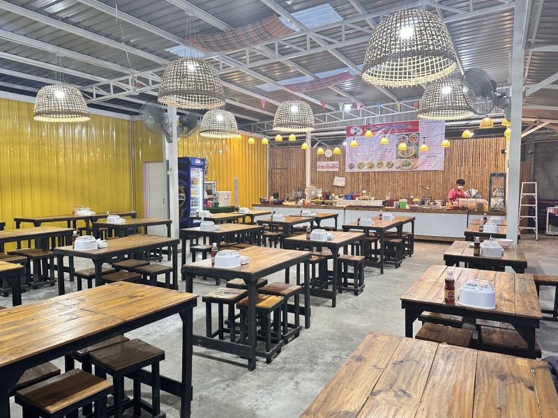 เซ้งร้านอาหาร ติดถนน บางขุนเทียนชายทะเล พระราม 2 คนเยอะช่วงพักเที่ยง รอบๆเป็นโรงงาน ใกล้ขนส่ง
