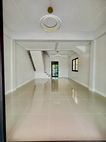 ขาย ทาวน์โฮม มบ.บ้านพระปิ่น3  รีโนเวทใหม่ทั้งหลัง 23ตรว. ใกล้เซ็นทรัลเวสต์เกต  2.59 ลบ.