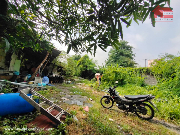 ขายที่ดินถมแล้วเนื้อที่ 98 ตร.ว พร้อมปลูกสิงก่อสร้าง ล้อมรั้วขอบชิด ถนนสุขุมวิท103