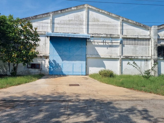 รหัสC6762 ให้เช่าโกดัง ริมถนนพระราม 2 บางกระเจ้า สมุทรสาคร พื้นที่ 4800 ตรม. แบ่งเช่าได้