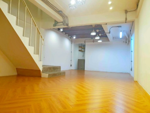 BTS อุดมสุข 2 กม.ให้เช่าทาวเฮ้าส์ 2 ชั้น 18 ตร.วา.150 ตร.ม. รร.นานาชาติกลอรี่สิงคโปร์ 800 ม.