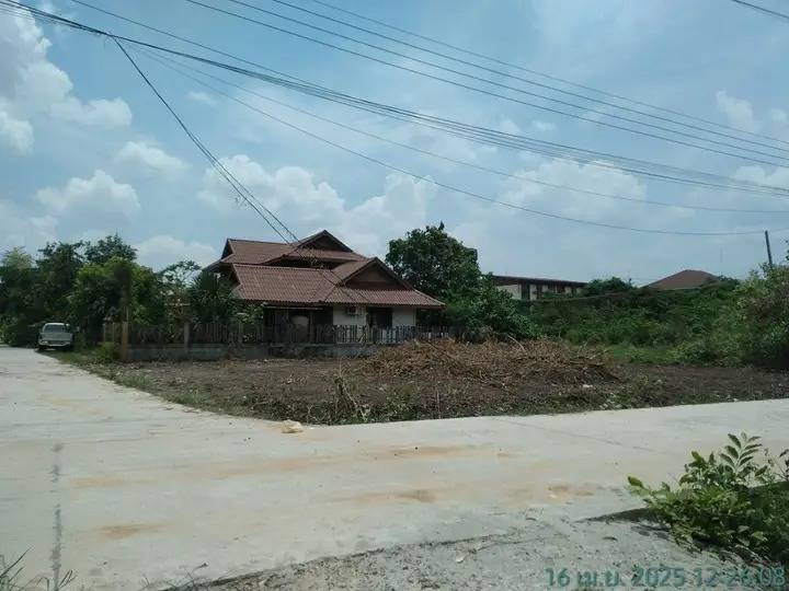 ขายที่ดินเปล่า ทำเลดี ทางเข้าออกสะดวกสบาย ใกล้สถานศึกษา จังหวัดบุรีรัมย์