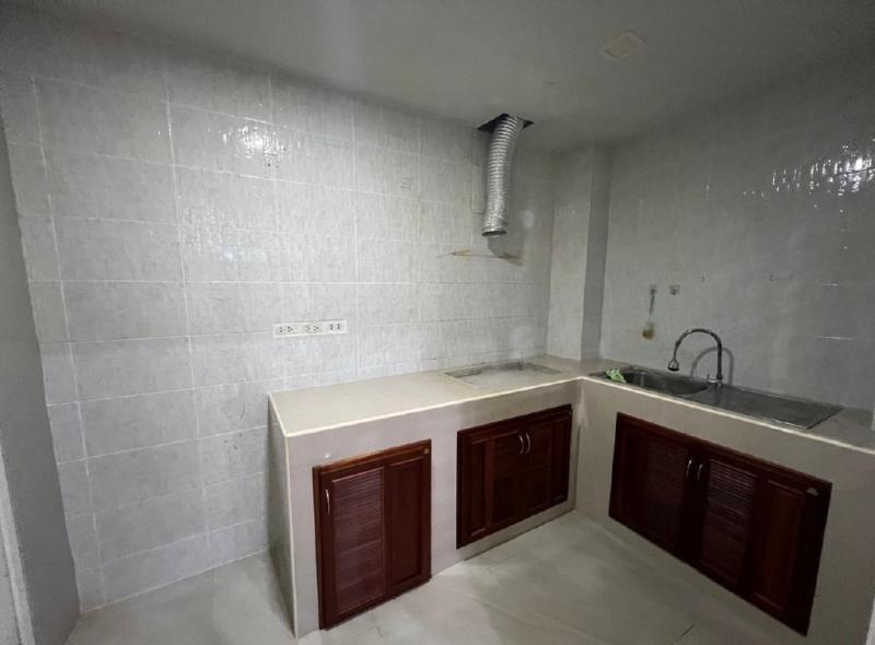 ขายทาวน์เฮ้าส์มือสองคันนายาว กรุงเทพมหานคร โครงการ โกลเด้นทาวน์ รามอินทรา-วงแหวน