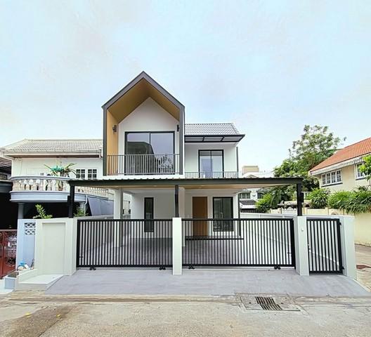 ขายบ้านเดี่ยว 2 ชั้น 42 ตรว. ซอยสุขุมวิท เหมาะซื้อปล่อยเช่า หรือพักอาศัย ( รีโนเวทใหม่ )